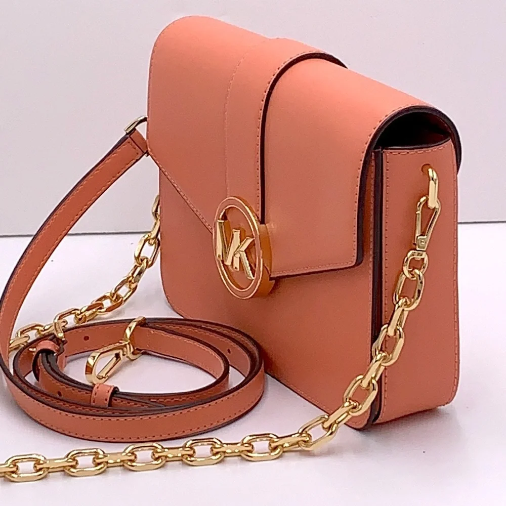 MICHAEL KORS CARMEN MEDIUM CONVERTIBLE SHOULDER BAG